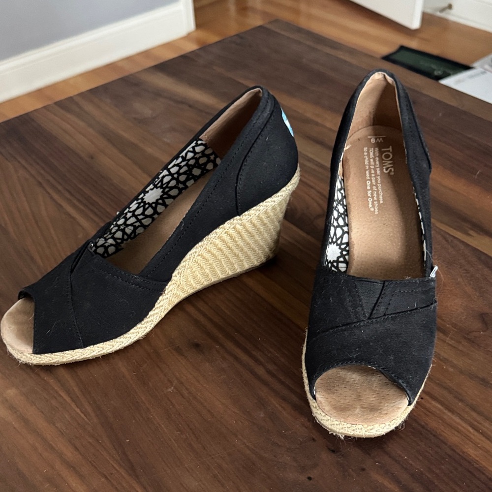 TOMS Black Peep-Toe Wedge Espadrilles